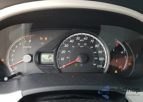 2014 Toyota Sienna Le z USA, uszkodzony, nr VIN 5TDKK3DC1ES448857